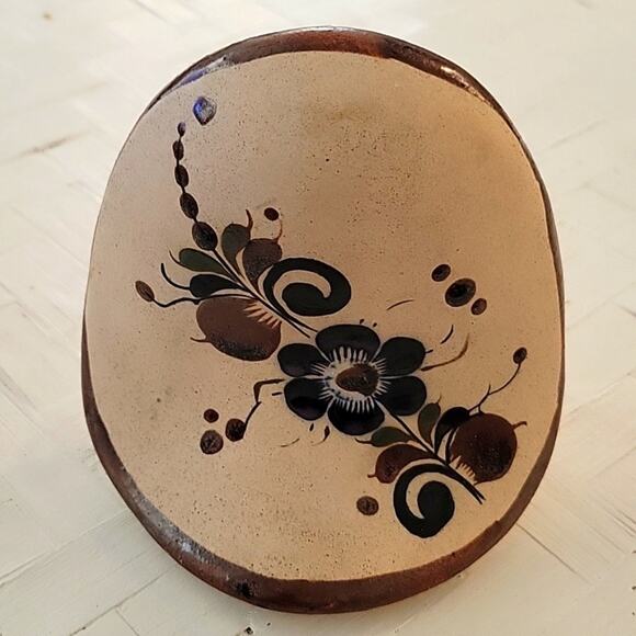 1960 Tonala Mexico and LAT Mexico Folk Art Both Signed Two Owls 5" and 4.5" - Picture 10 of 12